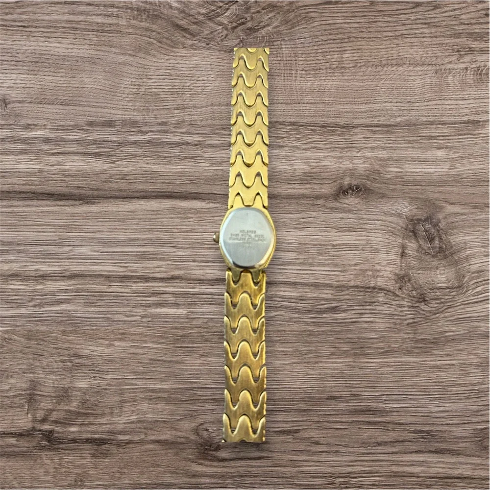 Vintage Helbros Women’s Watch Gold Tone
